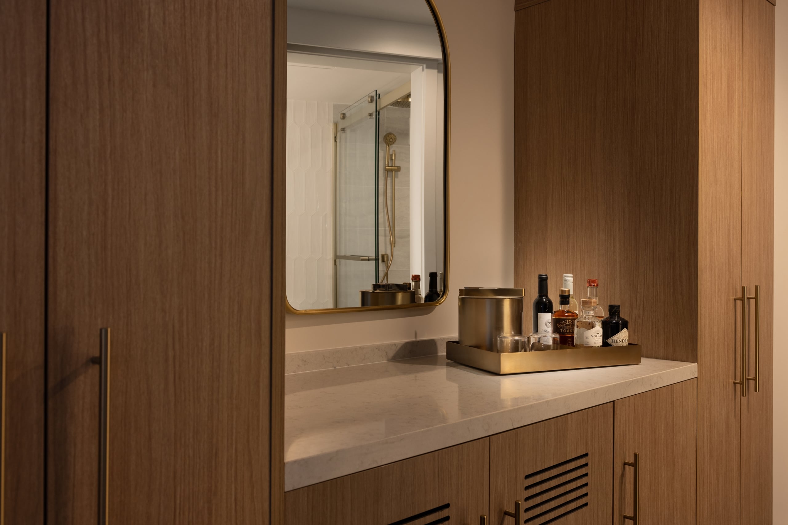 Bar tray in junior suite