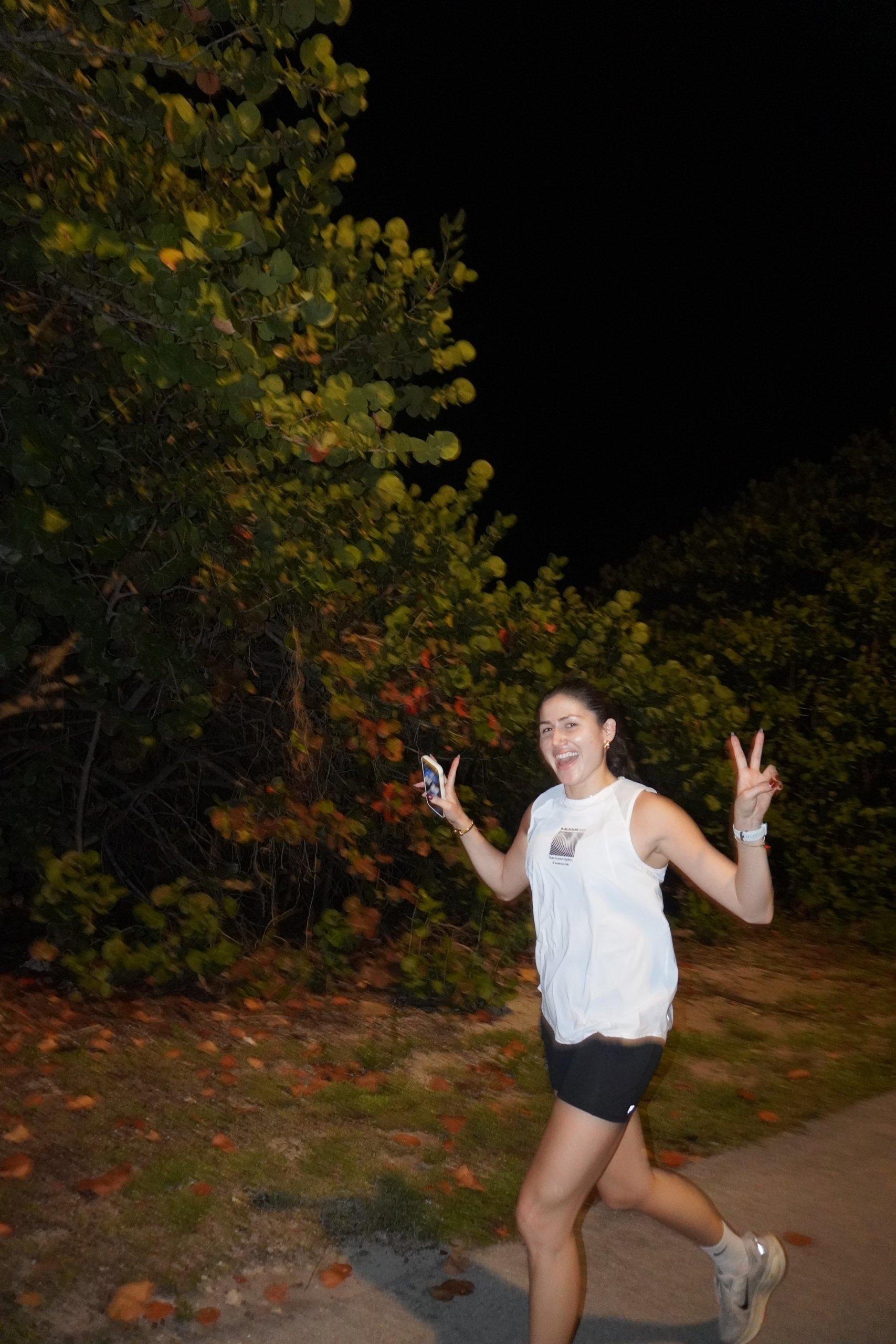 86 run club Runners at The Sunny Hotel