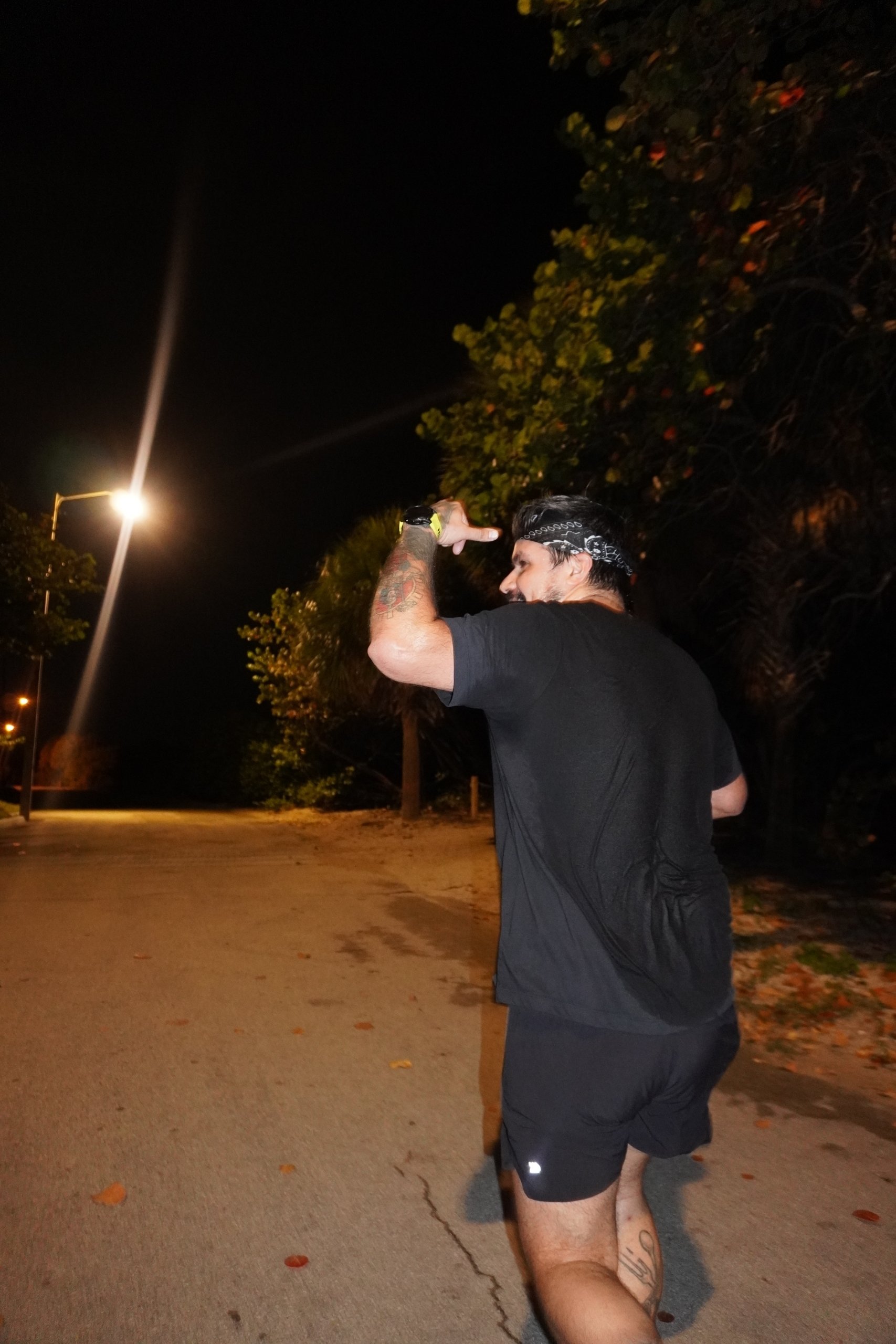 86 run club Runners at The Sunny Hotel