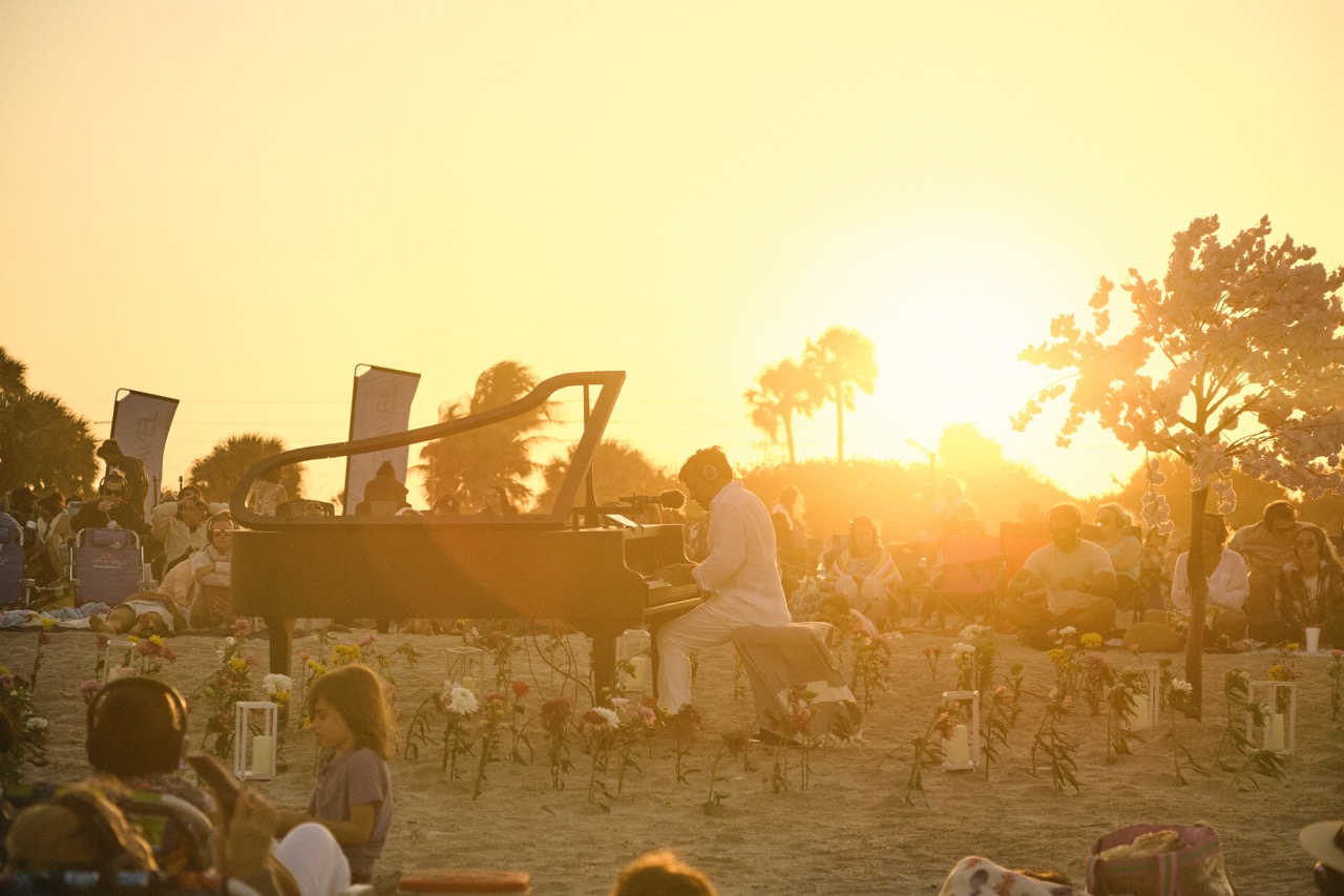 Mind Travel Piano performance at The Sunny Hotel